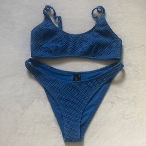 Triangl Bikini Set